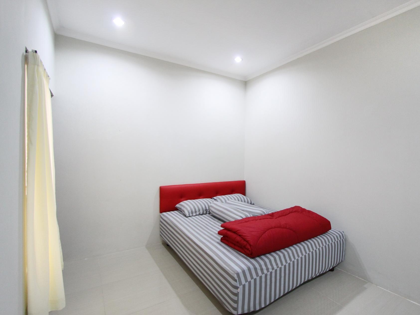 D'Paragon Kijang Utara Alastuwo ภายนอก รูปภาพ